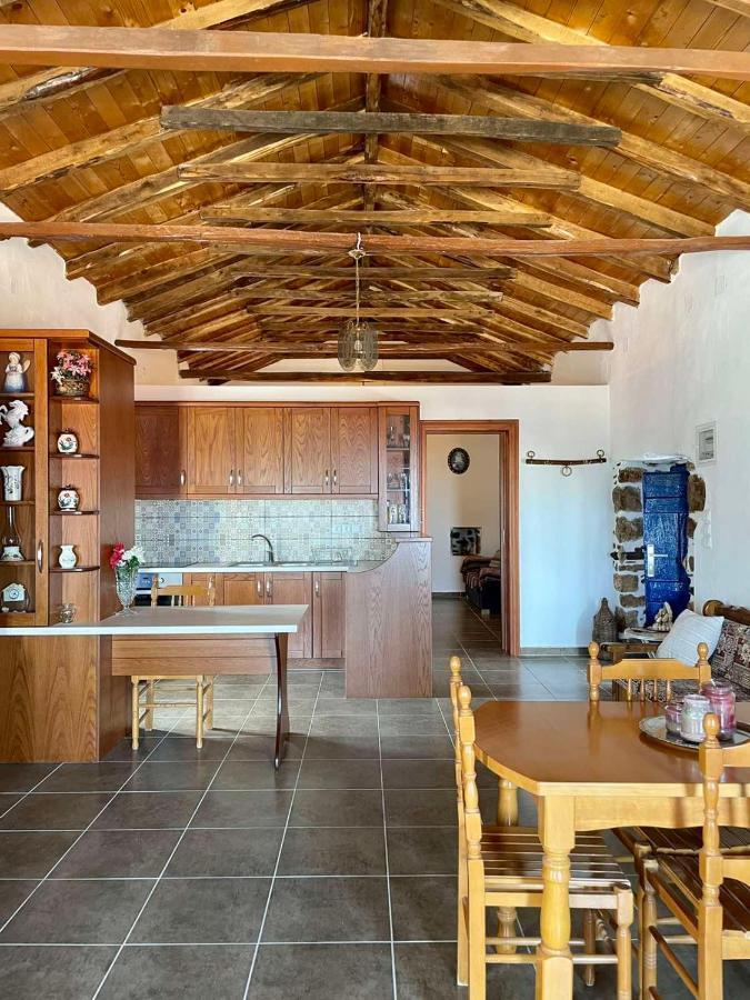 Politeika Traditional House Тірос Екстер'єр фото